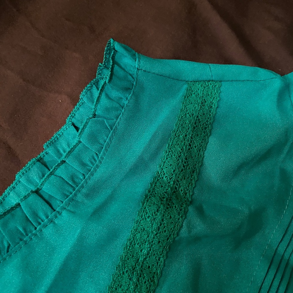 Top - Picture 4 of 6
